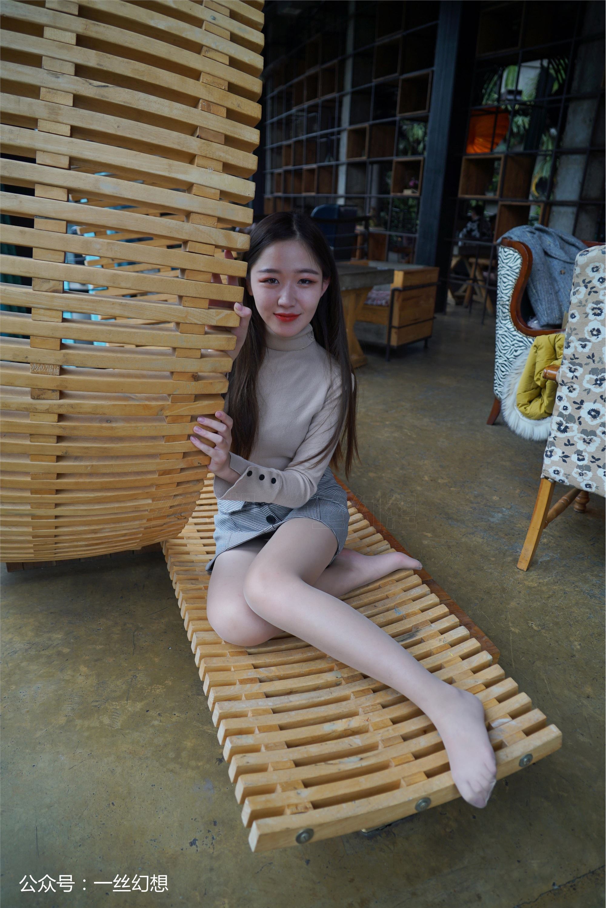 高丝女子图鉴 袜小喵×一丝幻想 NZ035 ViVi